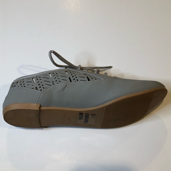 Qupid Flats - Picture 4 of 8